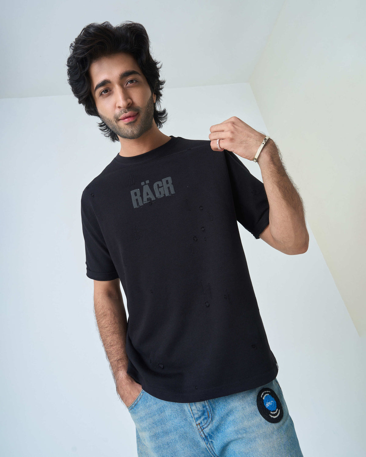 Distressed T Shirt- Black